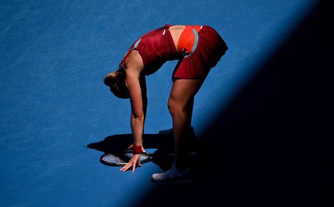 Mandatory Credit: Photo by James Gourley Shutterstock (12765097ad) Paula Badosa reacts Australian Open, Day Seven, Tennis, Melbourne Park, Melbourne, Australia - 23 Jan 2022 Australian Open, Day Seven, Tennis, Melbourne Park, Melbourne, Australia - 23 Jan 2022 Copyright: xJamesxGourley Shutterstockx 12765097ad