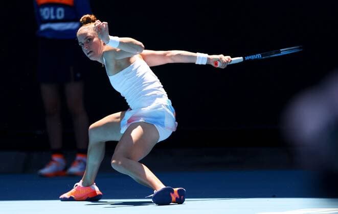 Mandatory Credit: Photo by Ella Ling Shutterstock (12765096ad) Maria Sakkari in fourth round action Australian Open, Day Seven, Tennis, Melbourne Park, Melbourne, Australia - 23 Jan 2022 Australian Open, Day Seven, Tennis, Melbourne Park, Melbourne, Australia - 23 Jan 2022 Copyright: xEllaxLing Shutterstockx 12765096ad