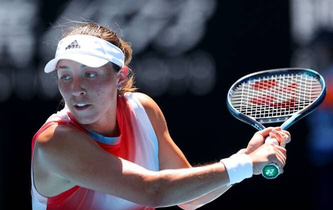 Mandatory Credit: Photo by Ella Ling Shutterstock (12765096bl) Jessica Pegula in fourth round action Australian Open, Day Seven, Tennis, Melbourne Park, Melbourne, Australia - 23 Jan 2022 Australian Open, Day Seven, Tennis, Melbourne Park, Melbourne, Australia - 23 Jan 2022 Copyright: xEllaxLing Shutterstockx 12765096bl