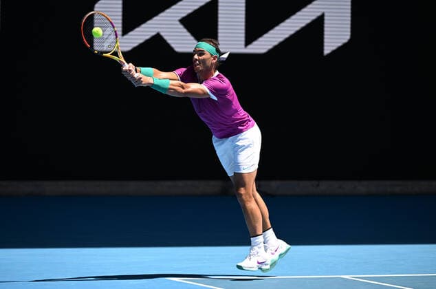 TENNIS AUSTRALIAN OPEN, Rafael Nadal of Spain in action during the 4th round match against Adrian Mannarino of France on Day 7 of the Australian Open at Melbourne Park in Melbourne, Sunday, January 23, 2022. ( NO ARCHIVING, EDITORIAL USE ONLY, NO USE IN BOOKS WITHOUT CONSENT MELBOURNE VIC AUSTRALIA  Copyright: xDAVExHUNTx 20220123001616106047