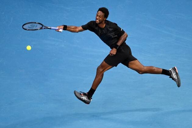 Mandatory Credit: Photo by James Gourley Shutterstock (12765097hs) Gael Monfils during his fourth round match Australian Open, Day Seven, Tennis, Melbourne Park, Melbourne, Australia - 23 Jan 2022 Australian Open, Day Seven, Tennis, Melbourne Park, Melbourne, Australia - 23 Jan 2022 Copyright: xJamesxGourley Shutterstockx 12765097hs