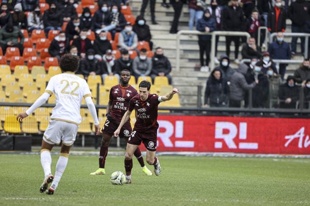 Vincent Pajot 14 (FC Metz) FOOTBALL : Metz vs Nice - Ligue 1 -23 01 2022 ElyxandroCegarra Panoramic 