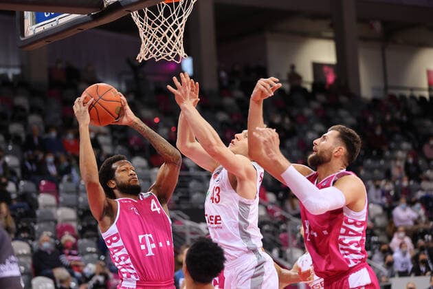 Basketball, BBL, Telekom Baskets Bonn - Brose Bamberg