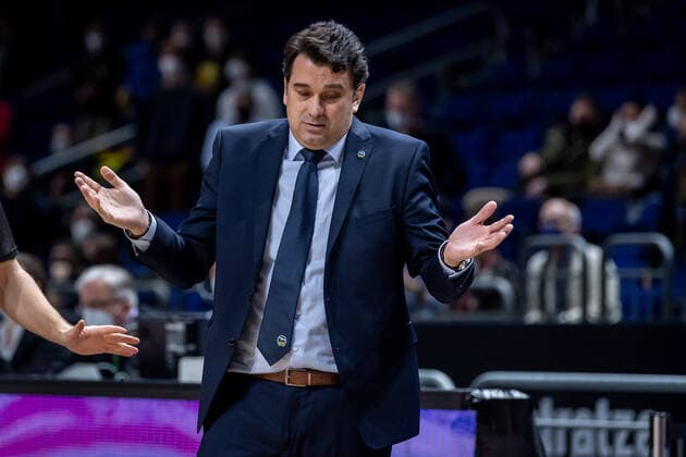 Basketball Berlin 23 01 2022 season 2021 2022 1 Bundesliga easyCredit BBL Alba Berlin MHP Riesen Ludwigsburg Israel Gonzalez Alba Berlin, coach