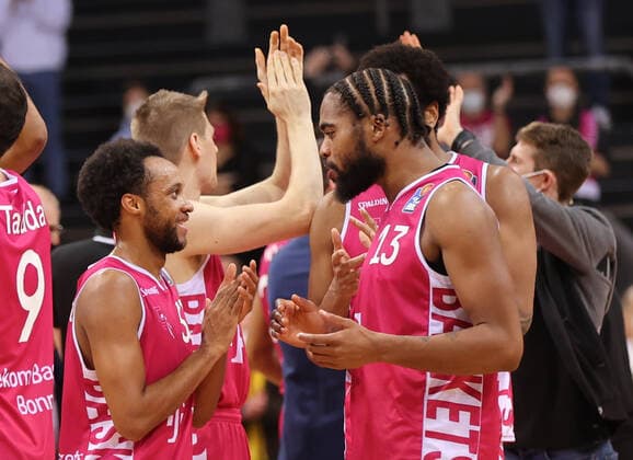 Bonn, Germany 23 01 2022, Basketball Bundesliga, 18 Matchday, BBL, Telekom Baskets Bonn vs Brose Bamberg, Parker Jackson Cartwright Bonn , Javontae Hawkins Bonn