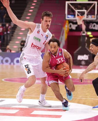Parker Jackson Cartwright Telekom Baskets Bonn vs Omar Prewitt Brose Bamberg easyCredit BBL 1 Bundesliga , 2021 2022 season , Main round 18 matchday