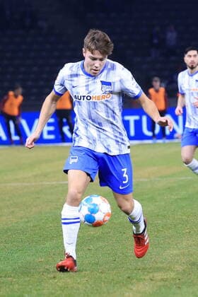 DEU, DFL, 1. FBL, Hertha BSC vs. Bayern Muenchen, 23.01.2022, Berliner Olympiastadion, Berlin, DEU, DFL, 1. FBL, Hertha BSC vs. Bayern Muenchen, im Bild Fredrik Bjorkan (Hertha BSC Berlin 3) *** DEU, DFL, 1 FBL, Hertha BSC vs Bayern Muenchen, 23 01 2022, Berliner Olympiastadion, Berlin, DEU, DFL, 1 FBL, Hertha BSC vs Bayern Muenchen, in picture Fredrik Bjorkan Hertha BSC Berlin 3 nordphotoxGmbHx xEngler nph00076