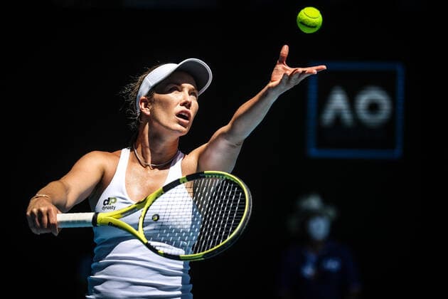 January 24, 2022: MELBOURNE, AUSTRALIA - JANUARY 24: Danielle Collins of USA on her way to beating Elise Mertens of Belgium on day 8 of the 2022 Australian Open at Melbourne Park on January 24, 2022 in Melbourne, Australia. - ZUMAp121 20220124_zsp_p121_014 Copyright: xChrisxPutnamx