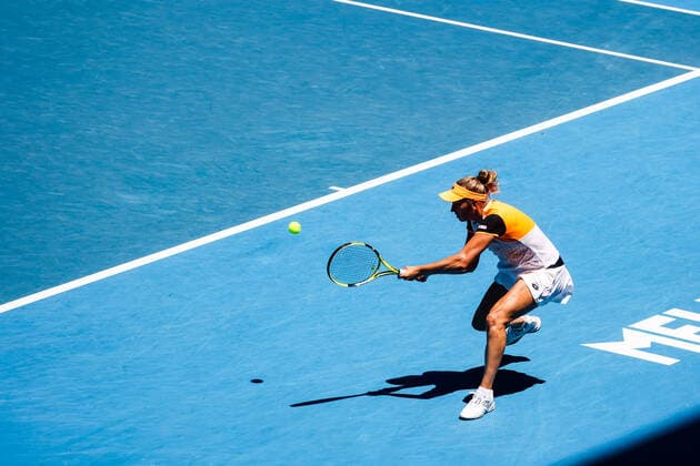 January 24, 2022: MELBOURNE, AUSTRALIA - JANUARY 24: Elise Mertens of Belgium playing Danielle Collins of USA on day 8 of the 2022 Australian Open at Melbourne Park on January 24, 2022 in Melbourne, Australia. - ZUMAp121 20220124_zsp_p121_037 Copyright: xChrisxPutnamx