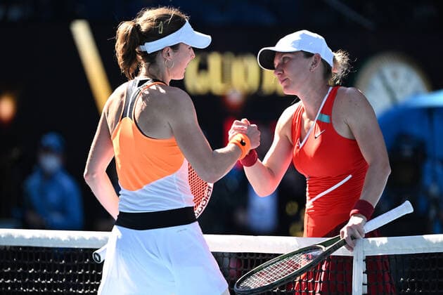 TENNIS AUSTRALIAN OPEN, Alize Cornet (left) of France is congratulated by Simona Halep (right) of Romania after winning her 4th round match on Day 8 of the Australian Open, at Melbourne Park, in Melbourne, Monday, January 24, 2022. ( NO ARCHIVING, EDITORIAL USE ONLY, NO USE IN BOOKS WITHOUT CONSENT MELBOURNE VIC AUSTRALIA  Copyright: xDAVExHUNTx 20220124001616514807