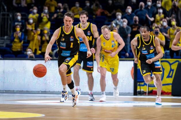 Basketball Berlin 23 01 2022 season 2021 2022 1 Bundesliga easyCredit BBL Alba Berlin MHP Riesen Ludwigsburg Jordan Hulls Ludwigsburg, No 01