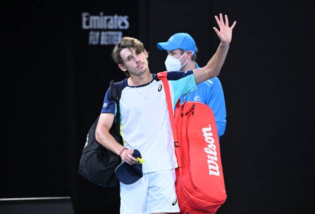 TENNIS AUSTRALIAN OPEN, Alex de Minaur of Australia iis seen after losing his 4th round match against Jannik Sinner of Italy on Day 8 of the Australian Open, at Melbourne Park, in Melbourne, Monday, January 24, 2022. ( NO ARCHIVING, EDITORIAL USE ONLY, NO USE IN BOOKS WITHOUT CONSENT MELBOURNE VIC AUSTRALIA  Copyright: xDAVExHUNTx 20220124001616555674