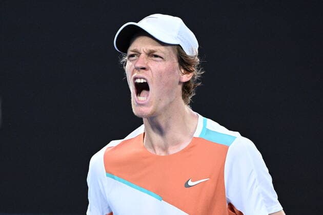 TENNIS AUSTRALIAN OPEN, Jannik Sinner of Italy celebrates winning his 4th round match against Alex de Minaur of Australia on Day 8 of the Australian Open, at Melbourne Park, in Melbourne, Monday, January 24, 2022. ( NO ARCHIVING, EDITORIAL USE ONLY, NO USE IN BOOKS WITHOUT CONSENT MELBOURNE VIC AUSTRALIA  Copyright: xDAVExHUNTx 20220124001616556163