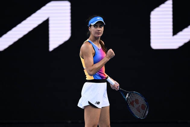 Mandatory Credit: Photo by James Gourley Shutterstock (12765100ez) Sorana Cirstea during her fourth round match Australian Open, Day Eight, Tennis, Melbourne Park, Melbourne, Australia - 24 Jan 2022 Australian Open, Day Eight, Tennis, Melbourne Park, Melbourne, Australia - 24 Jan 2022 Copyright: xJamesxGourley Shutterstockx 12765100ez