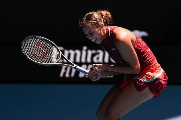 Mandatory Credit: Photo by James Gourley Shutterstock (12773752y) Madison Keys celebrates her quarter final win Australian Open, Day Nine, Tennis, Melbourne Park, Melbourne, Australia - 25 Jan 2022 Australian Open, Day Nine, Tennis, Melbourne Park, Melbourne, Australia - 25 Jan 2022 Copyright: xJamesxGourley Shutterstockx 12773752y