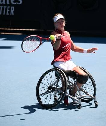 Mandatory Credit: Photo by James Gourley Shutterstock (12773752bc) Lucy Shuker in Women s Wheelchair Singles semi final action Australian Open, Day Nine, Tennis, Melbourne Park, Melbourne, Australia - 25 Jan 2022 Australian Open, Day Nine, Tennis, Melbourne Park, Melbourne, Australia - 25 Jan 2022 Copyright: xJamesxGourley Shutterstockx 12773752bc
