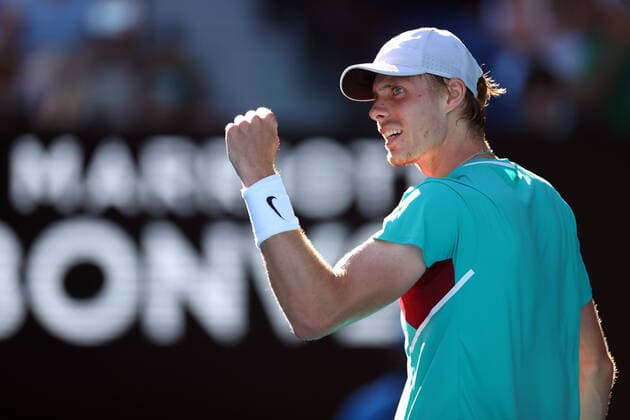 Mandatory Credit: Photo by Ella Ling Shutterstock (12773750fn) Denis Shapovalov during his quarter-final match Australian Open, Day Nine, Tennis, Melbourne Park, Melbourne, Australia - 25 Jan 2022 Australian Open, Day Nine, Tennis, Melbourne Park, Melbourne, Australia - 25 Jan 2022 Copyright: xEllaxLing Shutterstockx 12773750fn