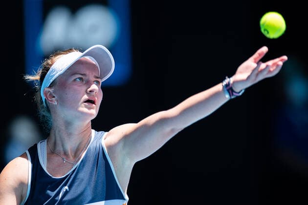 (220125) -- MELBOURNE, Jan. 25, 2022 -- Barbora Krejcikova of the Czech Republic competes during the women s singles quarterfinal match against Madison Keys of the United States at Australian Open in Melbourne, Australia, Jan. 25, 2022. (Photo by Xinhua) (SP)AUSTRALIA-MELBOURNE-TENNIS-AUSTRALIAN OPEN HuxJingchen 