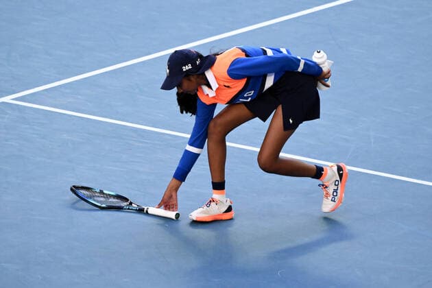 Mandatory Credit: Photo by James Gourley Shutterstock (12773752fb) The smashed racquet of Denis Shapovalov after his quarter-final match Australian Open, Day Nine, Tennis, Melbourne Park, Melbourne, Australia - 25 Jan 2022 Australian Open, Day Nine, Tennis, Melbourne Park, Melbourne, Australia - 25 Jan 2022 Copyright: xJamesxGourley Shutterstockx 12773752fb