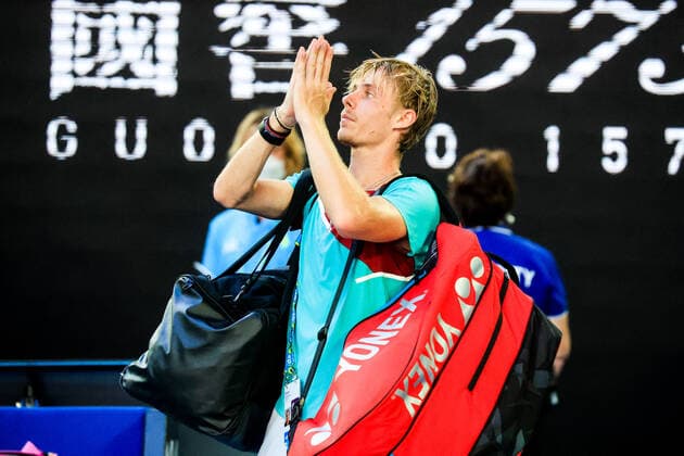 January 25, 2022, Melbourne, Victoria, Australia: MELBOURNE, AUSTRALIA - JANUARY 25: Denis Shapovalov of Canada during his 5 set loss to Rafael Nadal of Spain on day 9 of the 2022 Australian Open at Melbourne Park on January 25, 2022 in Melbourne, Australia. Melbourne Australia - ZUMAp121 20220125_zsp_p121_120 Copyright: xChrisxPutnamx