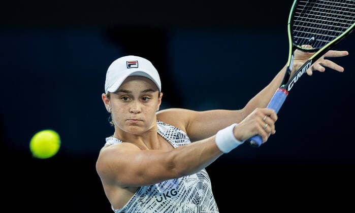 (220125) -- MELBOURNE, Jan. 25, 2022 -- Ashleigh Barty of Australia competes during the women s singles quarterfinal match against Jessica Pegula of the United States at Australian Open in Melbourne, Australia, on Jan. 25, 2022. (Photo by Xinhua) (SP)AUSTRALIA-MELBOURNE-TENNIS-AUSTRALIAN OPEN-WOMEN S SINGLES-QUARTERFINALS HuxJingchen 