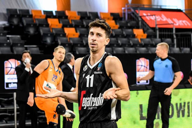 GER, EuroCup, ratiopharm ulm vs Virtus Segafredo Bologna 25 01 2022, ratiopharm arena, Neu Ulm, GER, EuroCup, ratiopharm ulm vs Virtus Segafredo Bologna, pictured Michele Ruzzier Bologna, 11 after a foul. nordphotoxGmbHx xHafner nph00200