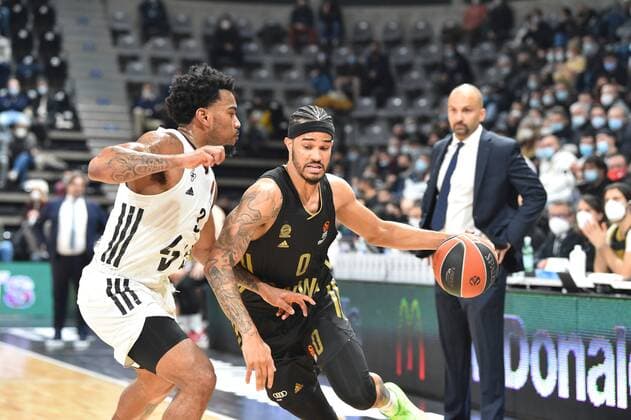 Chris Jones (asvel) vs Nick Weiler-Babb (bayern) BASKETBALL : LDLC ASVEL vs Bayern Munich - Euroligue - 25 01 2022 FredericChambert Panoramic 