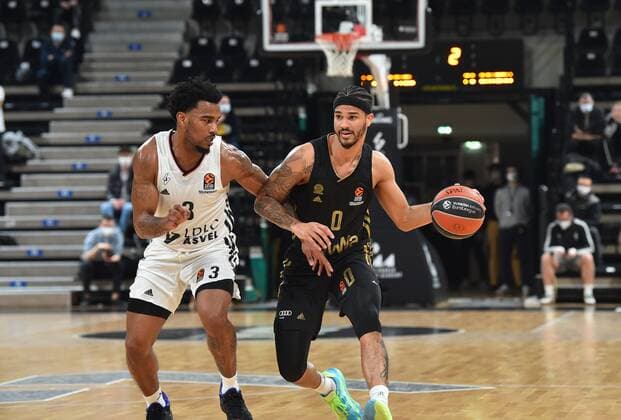 Chris Jones (asvel) vs Nick Weiler-Babb (bayern) BASKETBALL : LDLC ASVEL vs Bayern Munich - Euroligue - 25 01 2022 FredericChambert Panoramic 