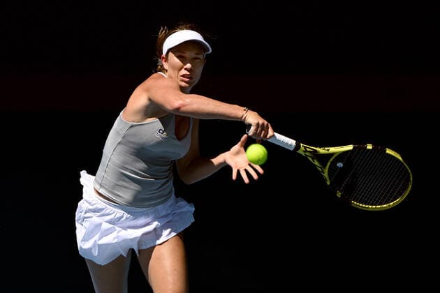 TENNIS AUSTRALIAN OPEN, Danielle Collins of the USA during her womens singles quarterfinal match against AlizÃ Cornet of France on Day 10 of the Australian Open, at Melbourne Park, in Melbourne, Wednesday, January 26, 2022. ( NO ARCHIVING, EDITORIAL USE ONLY, NO USE IN BOOKS WITHOUT CONSENT MELBOURNE VIC AUSTRALIA  Copyright: xDAVExHUNTx 20220126001617178550