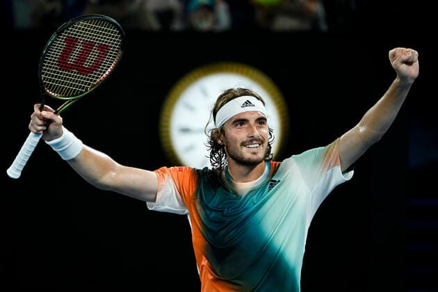 TENNIS AUSTRALIAN OPEN, Stefanos Tsitsipas of Greece celebrates after winning his Men?s quarterfinal match against Jannik Sinner of Italy on Day 10 of the Australian Open, at Melbourne Park, in Melbourne, Wednesday, January 26, 2022. ( NO ARCHIVING, EDITORIAL USE ONLY, NO USE IN BOOKS WITHOUT CONSENT MELBOURNE VIC AUSTRALIA  Copyright: xDEANxLEWINSx 20220126001617238008