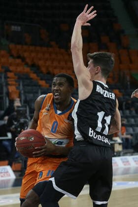 25 01 22, Neu Ulm, Germany, ratiopharm Arena, ratiopharm ulm vs Virtus Segafredo Bologna Basketball 7 Days EuroCup, Semaj Christon ratiopharm ulm and Michele Ruzzier Virtus Segafredo Bologna in duel Photo H Langer Neu Ulm ratiopharm Arena Bayern Germany  541_ULMBOL20220125_093 Langer-541
