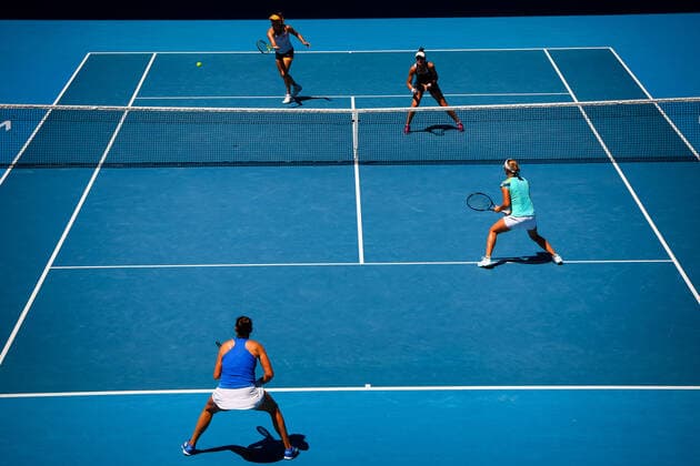 Kirsten Flipkens WTA, Tennis Damen 258) , Sara Sorribes Tormo (WTA 120) and Elise Mertens (WTA 4) pictured in action during the women s doubles quarterfinals game between Belgian-Russian pair Mertens-Kudermetova and the Belgian-Spanish pair Flipkens-Sorribes Tormo, at the Australian Open Grand Slam tennis tournament, Wednesday 26 January 2022 in Melbourne Park, Melbourne, Australia. The 2022 edition of the Australian Grand Slam takes place from January 17th to January 30th. PATRICKxHAMILTON  x5745742x