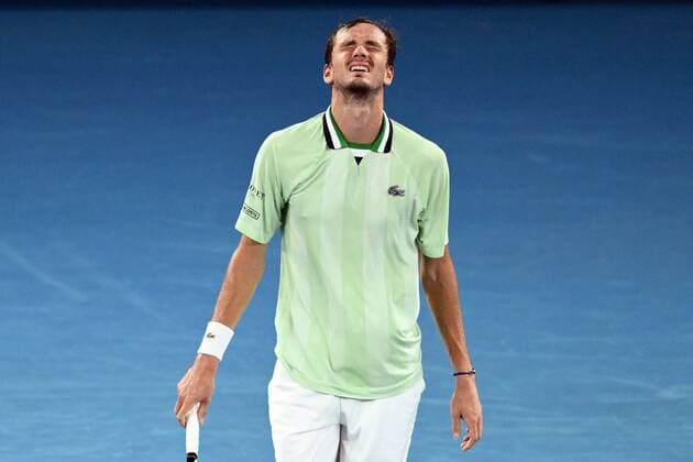 Mandatory Credit: Photo by James Gourley Shutterstock (12773754fa) Daniil Medvedev during his quarter final match Australian Open, Day Ten, Tennis, Melbourne Park, Melbourne, Australia - 26 Jan 2022 Australian Open, Day Ten, Tennis, Melbourne Park, Melbourne, Australia - 26 Jan 2022 Copyright: xJamesxGourley Shutterstockx 12773754fa