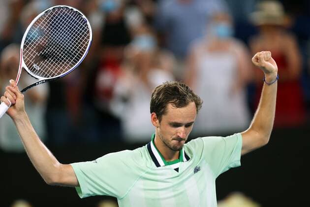 Mandatory Credit: Photo by Ella Ling Shutterstock (12773755ff) Daniil Medvedev celebrates winning his quarter final match Australian Open, Day Ten, Tennis, Melbourne Park, Melbourne, Australia - 26 Jan 2022 Australian Open, Day Ten, Tennis, Melbourne Park, Melbourne, Australia - 26 Jan 2022 Copyright: xEllaxLing Shutterstockx 12773755ff