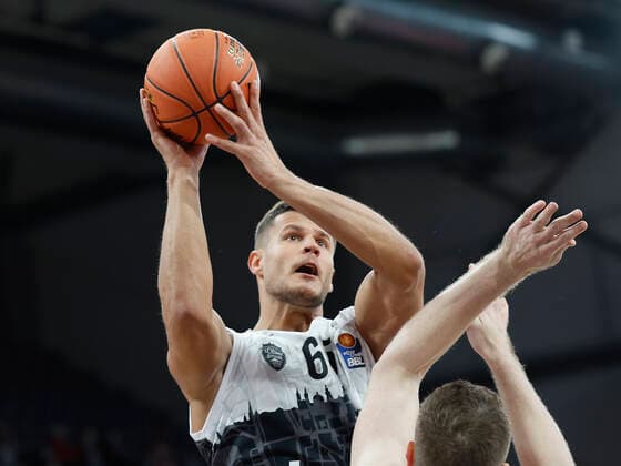 26 01 2022, basketball, BBL, main round, Brose Bamberg s Oliver Wuerzburg, GER, Bamberg, Brose Arena picture from left Filip Stanic s Oliver Wuerzburg and Martinas give Brose Bamberg Copyright: HMBxMedia xHeikoxBecker