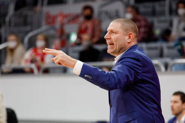 Head coach Oren Amiel Brose Bamberg Brose Bamberg s oliver Würzburg Wuerzburg easyCredit BBL Basketball Bundesliga Saison 2021 22 Spieltag 16, 26 01 2022 Bamberg, Brose Arena Copyright: DanielxLöb