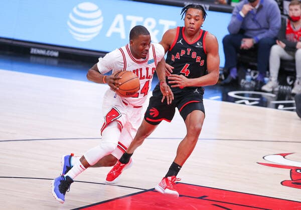 CHICAGO, IL - JANUARY 26: Chicago Bulls Forward Javonte Green (24) drives to the basket during a NBA, Basketball Herren, USA game between the Toronto Raptors and the Chicago Bulls on January 26, 2022 at the United Center in Chicago, IL. (Photo by Melissa Tamez Icon Sportswire) NBA: JAN 26 Raptors at Bulls Icon22012614