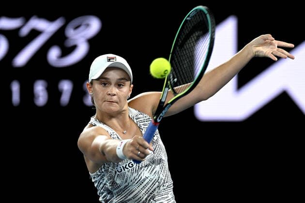 TENNIS AUSTRALIAN OPEN, Ashleigh Barty of Australia plays a shot during her Women?s singles semifinal against Madison Keys of the USA on Day 11 of the Australian Open, at Melbourne Park, in Melbourne, Thursday, January 27, 2022. ( NO ARCHIVING, EDITORIAL USE ONLY, NO USE IN BOOKS WITHOUT CONSENT MELBOURNE VIC AUSTRALIA  Copyright: xDEANxLEWINSx 20220127001617545727
