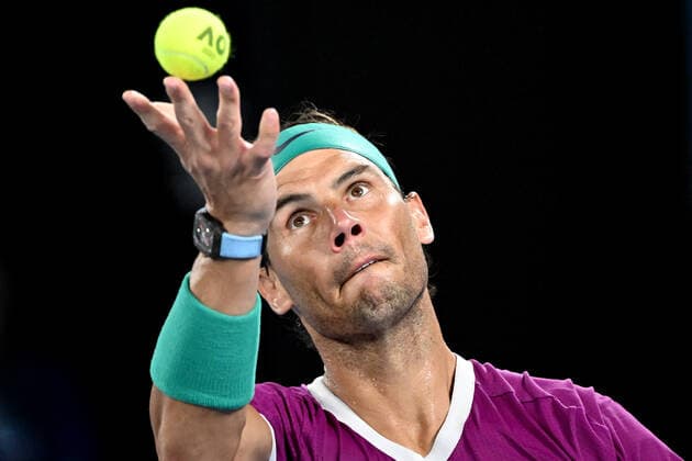 TENNIS AUSTRALIAN OPEN, Rafael Nadal of Spain serves during his Men?s semifinal match against Matteo Berrettini of Italy on Day 12 of the Australian Open, at Melbourne Park, in Melbourne, Friday, January 28, 2022. ( NO ARCHIVING, EDITORIAL USE ONLY, NO USE IN BOOKS WITHOUT CONSENT MELBOURNE VIC AUSTRALIA  Copyright: xDAVExHUNTx 20220128001617777201