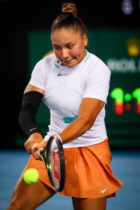 Belgian Sofia Costoulas WTA, Tennis Damen 905) pictured in action during the quarterfinals in the girls singles between Belgian Costoulas and Australian Kempenaers-Pocz at the Australian Open Grand Slam tennis tournament, Friday 28 January 2022 in Melbourne Park, Melbourne, Australia. The 2022 edition of the Australian Grand Slam takes place from January 17th to January 30th. PATRICKxHAMILTON  x6035451x