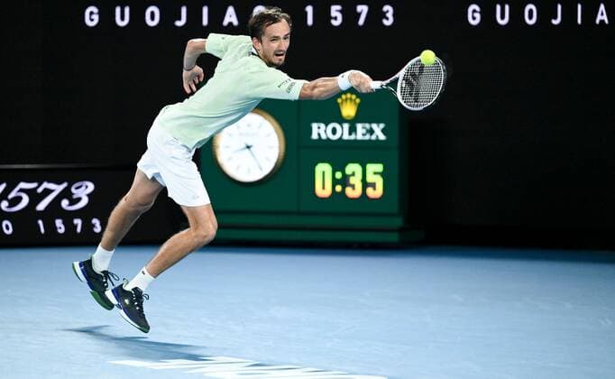 Mandatory Credit: Photo by James Gourley Shutterstock (12775245dz) Daniil Medvedev in semi final action Australian Open, Day Twelve, Tennis, Melbourne Park, Melbourne, Australia - 28 Jan 2022 Australian Open, Day Twelve, Tennis, Melbourne Park, Melbourne, Australia - 28 Jan 2022 Copyright: xJamesxGourley Shutterstockx 12775245dz