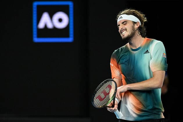 TENNIS AUSTRALIAN OPEN, Stefanos Tsitsipas of Greece reacts during his Men?s semifinal match against Daniil Medvedev of Russia on Day 12 of the Australian Open, at Melbourne Park, in Melbourne, Friday, January 28, 2022. ( NO ARCHIVING, EDITORIAL USE ONLY, NO USE IN BOOKS WITHOUT CONSENT MELBOURNE VIC AUSTRALIA  Copyright: xDEANxLEWINSx 20220128001617837994