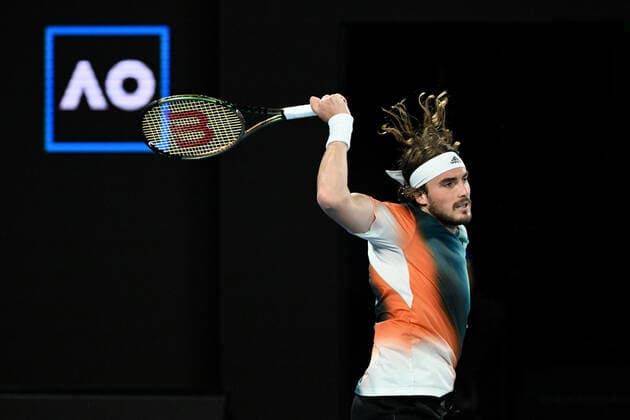 TENNIS AUSTRALIAN OPEN, Stefanos Tsitsipas of Greece plays a shot during his Men?s semifinal match against Daniil Medvedev of Russia on Day 12 of the Australian Open, at Melbourne Park, in Melbourne, Friday, January 28, 2022. ( NO ARCHIVING, EDITORIAL USE ONLY, NO USE IN BOOKS WITHOUT CONSENT MELBOURNE VIC AUSTRALIA  Copyright: xDEANxLEWINSx 20220128001617838028