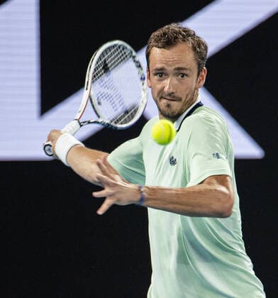 (220128) -- MELBOURNE, Jan. 28, 2022 -- Daniil Medvedev of Russia competes during the men s singles semifinal match between Stefanos Tsitsipas of Greece and Daniil Medvedev of Russia at Australian Open in Melbourne Park, in Melbourne, Australia, on Jan. 28, 2022. (Photo by Xinhua) (SP)AUSTRALIA-MELBOURNE-TENNIS-AUSTRALIAN OPEN-MEN S SINGLES-SEMIFINALS HuxJingchen 