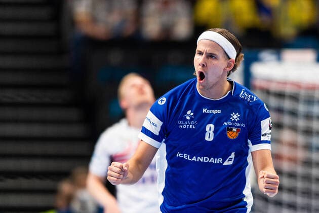 220128 Bjarki Mar Elisson of Iceland celebrates during the 2022 EHF European Handball Championship placement match between Iceland and Norway on January 28, 2022 in Budapest Photo Johanna Lundberg BILDBYRAN kod JL JL0233 bbeng ehf euro 2022 em 2022 european men handball s handball championship 2022 handball handboll handbolls em 2022 handball handball em 2022 iceland norway island norge jubel,  Copyright: JOHANNAxLUNDBERG BB220128JL013