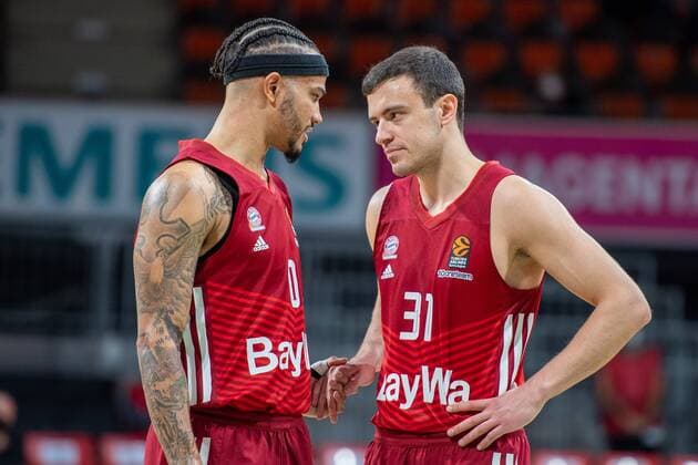 Nick Weiler Babb 0 FC Bayern , Zan Mark Sisko 31 FC Bayern in conversation, FC Bayern Basketball vs Alba Berlin, easyCredit BBL, 28 01 2022 Muenchen Bayern Germany Copyright: xkolbert-press UlrichxGamelx
