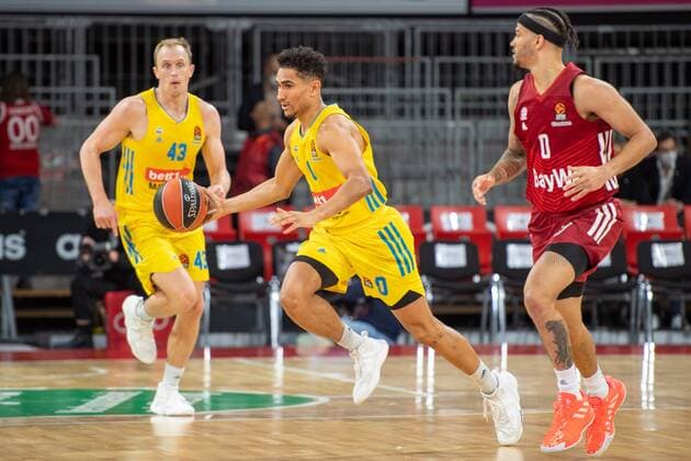 Luke Sikma 43 Alba Berlin , Maodo Lo 0 Alba Berlin , Nick Weiler Babb 0 FC Bayern , FC Bayern Basketball vs Alba Berlin, easyCredit BBL, 28 01 2022 Muenchen Bayern Germany Copyright: xkolbert-press UlrichxGamelx