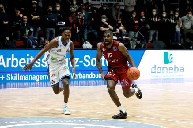 28 01 2022, easyCredit Basketball Bundesliga, BBL, season 2021 2022, men, Chemnitz Niners Fraport Skyliners Frankfurt Frantz Massenat, Niners Chemnitz Chemnitz Fair Chemnitz Saxony Germany