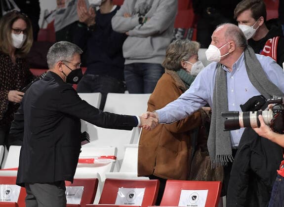 28 01 2022, xemx, Basketball Euroleague, FC Bayern Muenchen Alba Berlin emspor, f l President Herbert Hainer FC Bayern Muenchen , Uli Hoeness FC Bayern Muenchen Muenchen