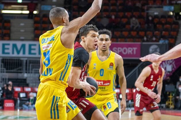 Louis Olinde 19 Alba Berlin , Vladimir Lucic 11 FC Bayern , Maodo Lo 0 Alba Berlin , FC Bayern Basketball vs Alba Berlin, easyCredit BBL, 28 01 2022 Muenchen Bayern Germany Copyright: xkolbert-press UlrichxGamelx